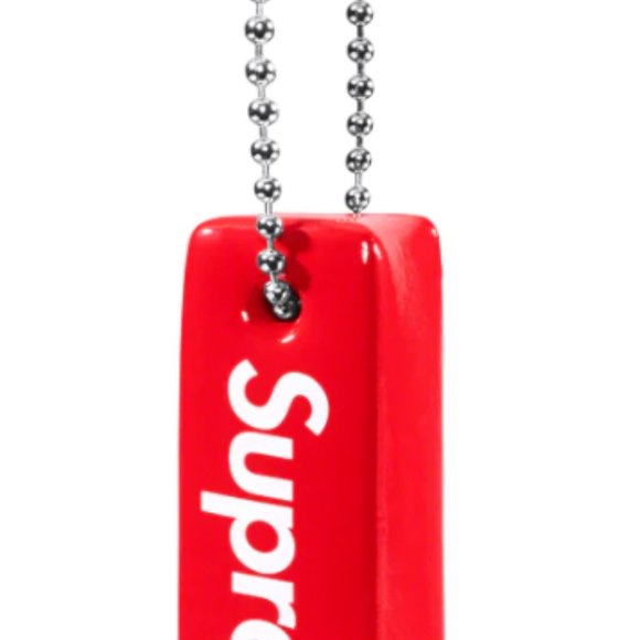 Supreme Float Keychain - Picture 2 of 3